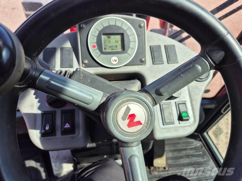Weidemann 3080T Сельскохозяйственные телескопические погрузчики