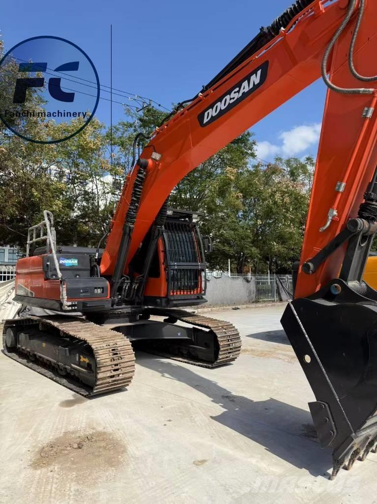 Doosan DX 225 LC Гусеничные экскаваторы