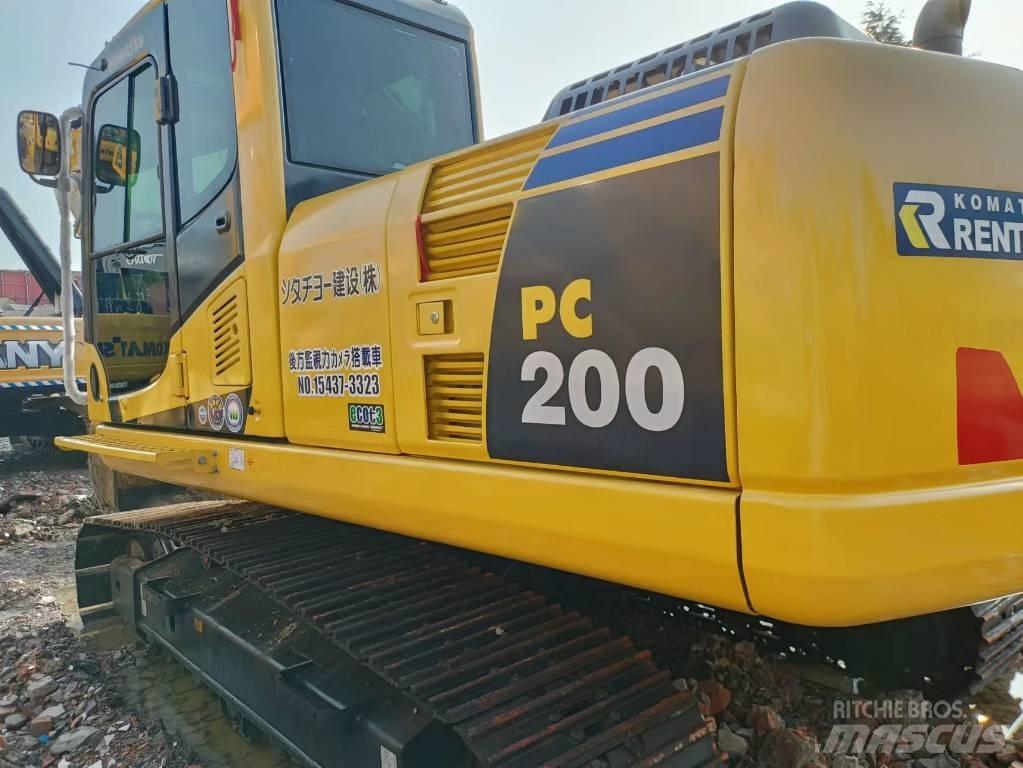 Komatsu PC 200-8 Гусеничные экскаваторы