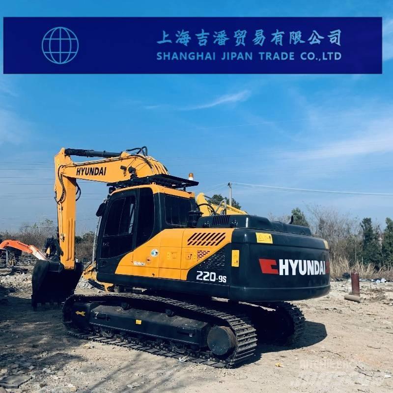 Hyundai R220 Гусеничные экскаваторы
