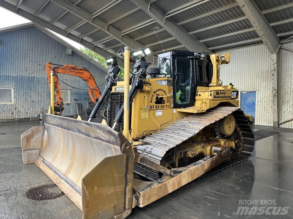 CAT D 6 T LGP Гусеничные бульдозеры