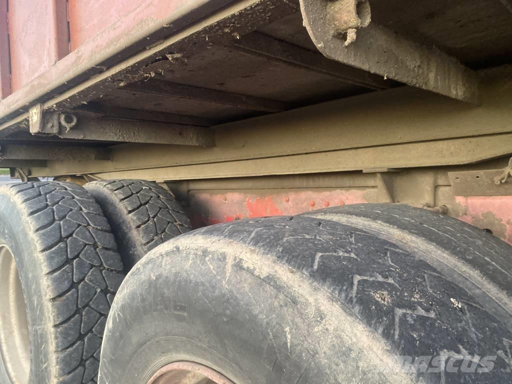 Scania vogntræk Тракторные самосвальные прицепы