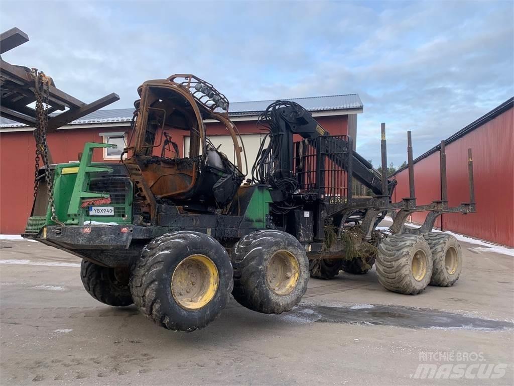 John Deere 1010E Форвардеры