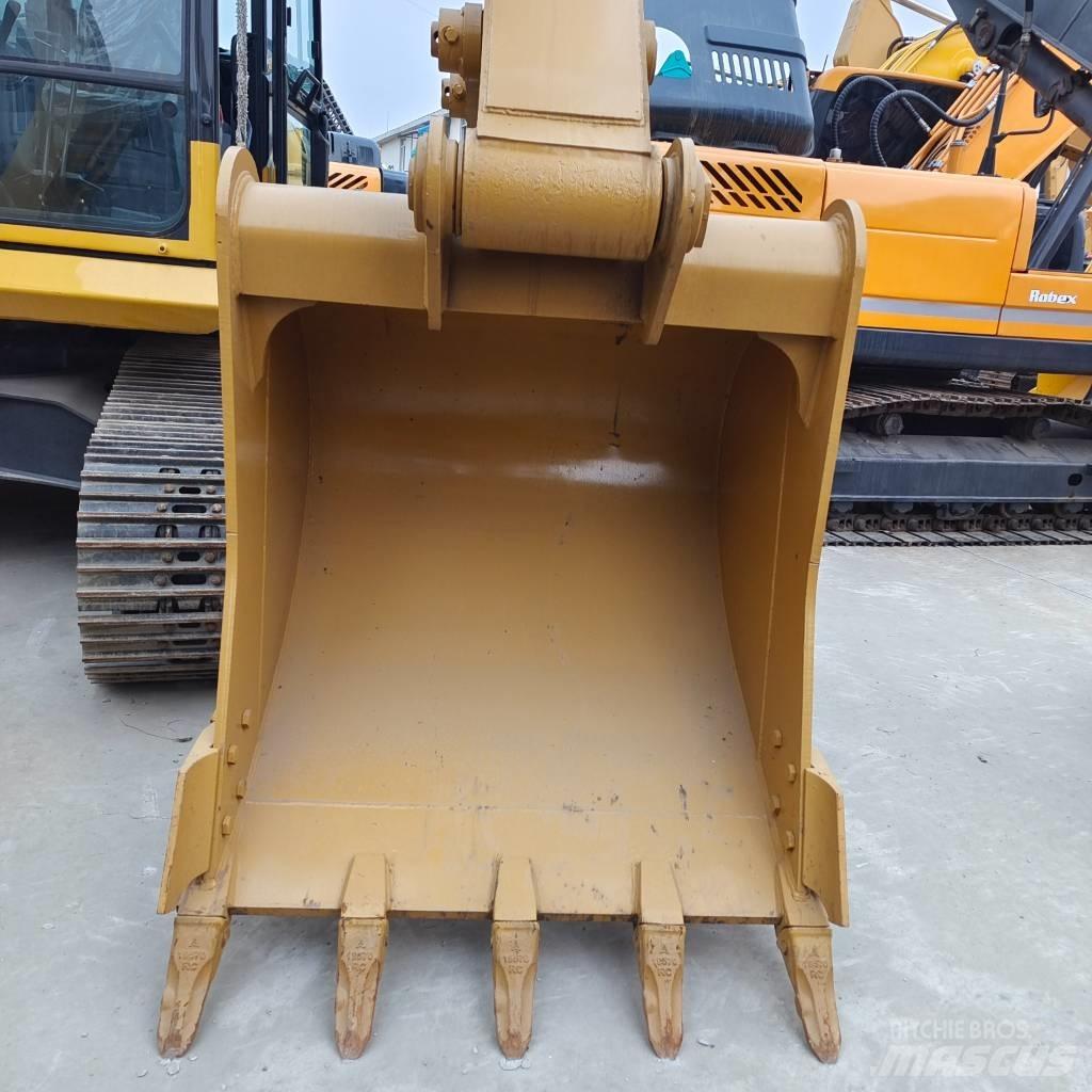 CAT 330 D Гусеничные экскаваторы