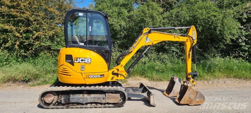 JCB 8025 Mini Digger Мини-экскаваторы