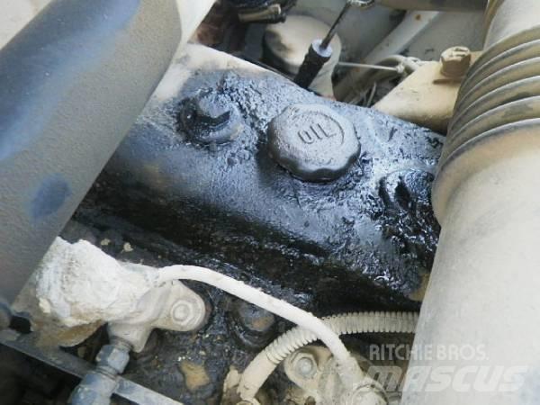 Hitachi EX120-5 Гусеничные экскаваторы