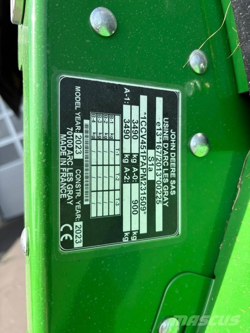 John Deere V451M Рулонные пресс-подборщики