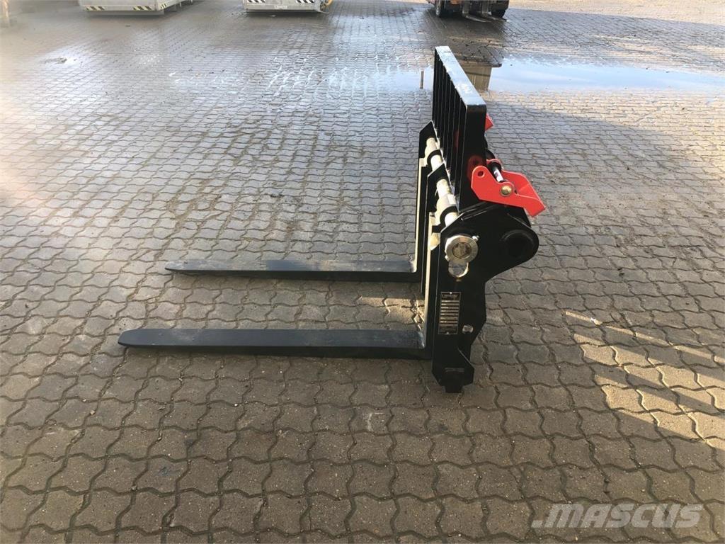 Manitou CAF Паллетные вилы для фронтальных погрузчиков