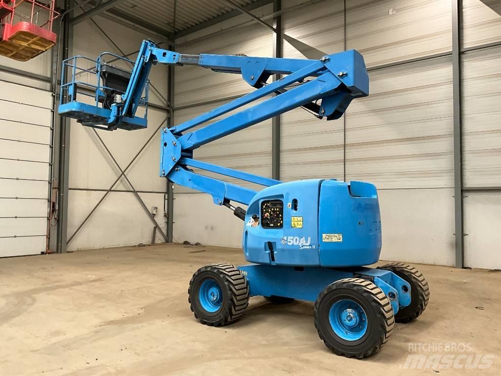 JLG 450 AJ Коленчатые подъемники