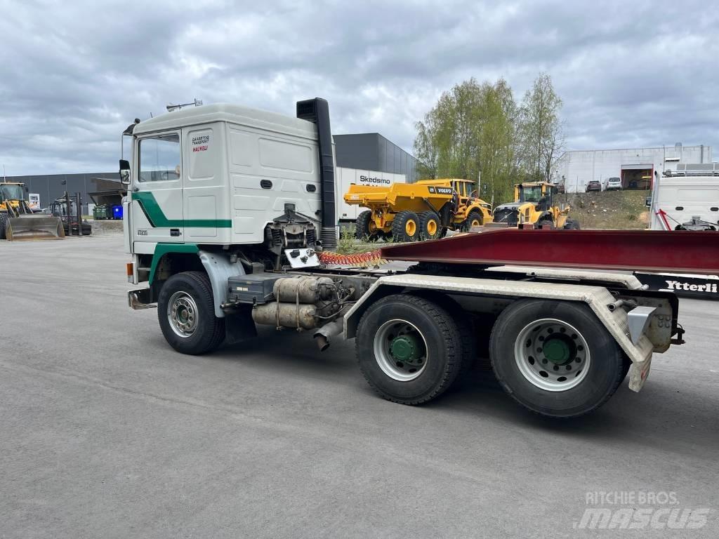 Volvo F 12    Lav km Седельные тягачи