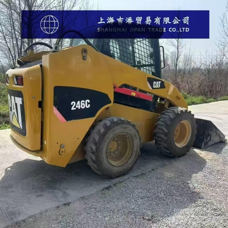 CAT 246 C Мини-погрузчики