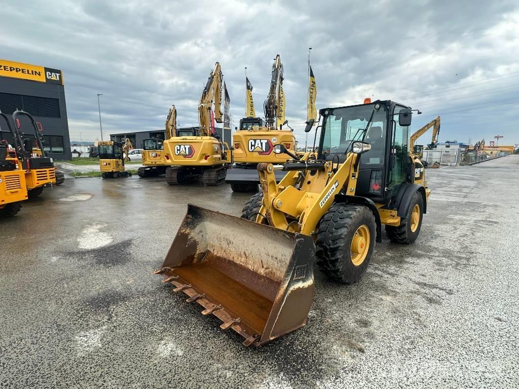 CAT 906 M Фронтальные погрузчики