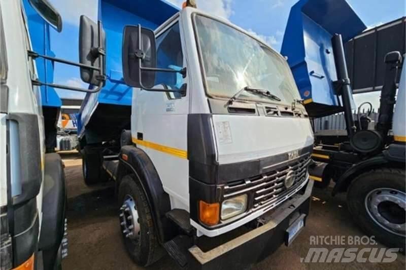 Tata LPK Специальные грузовики