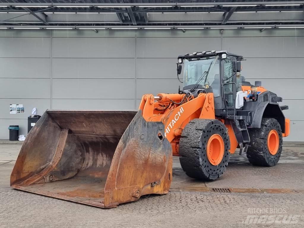 Hitachi ZW 250 Фронтальные погрузчики