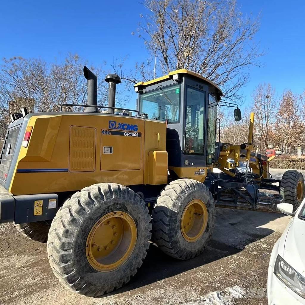 XCMG GR1805 Колесные бульдозеры