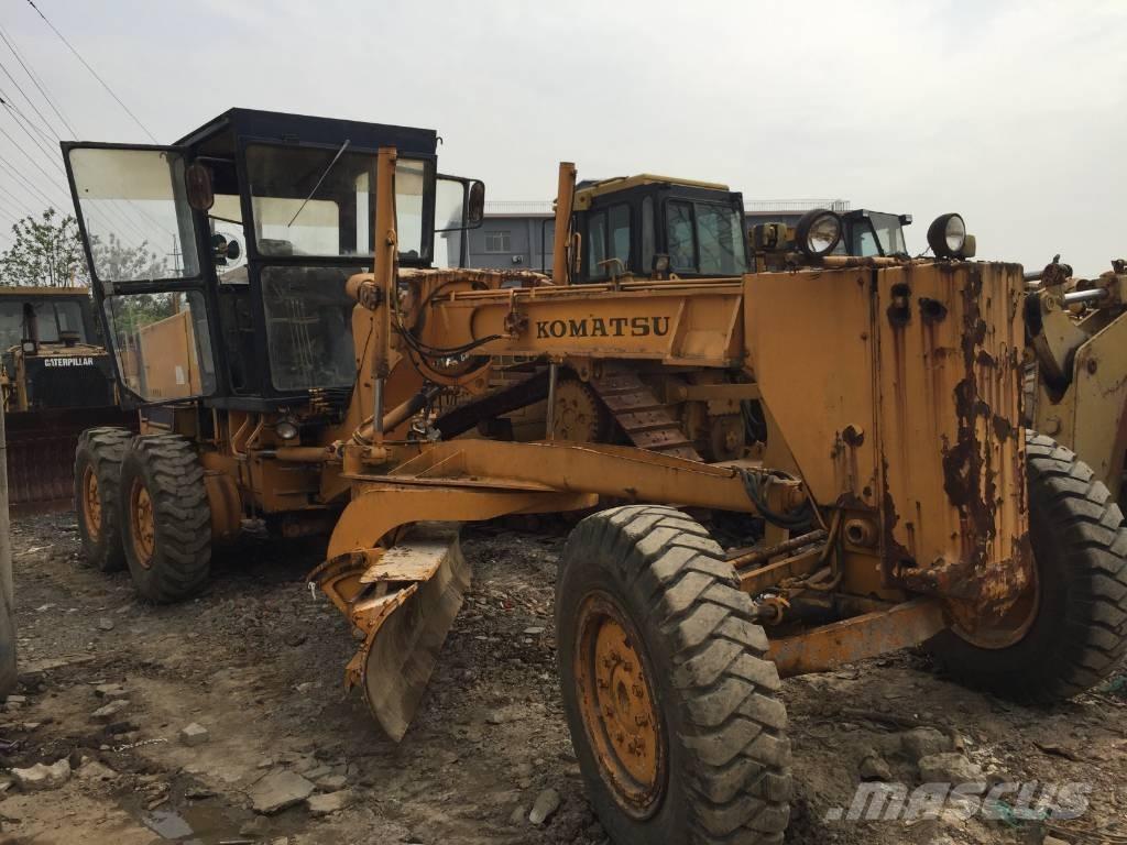 Komatsu GD 511 A Грейдеры