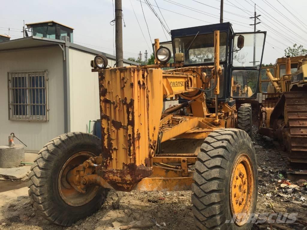 Komatsu GD 511 A Грейдеры