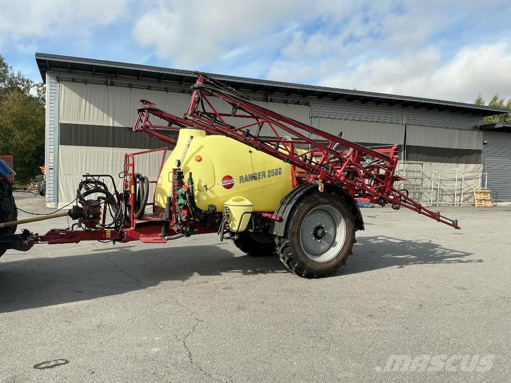 Hardi Ranger 2500 Прицепные опрыскиватели