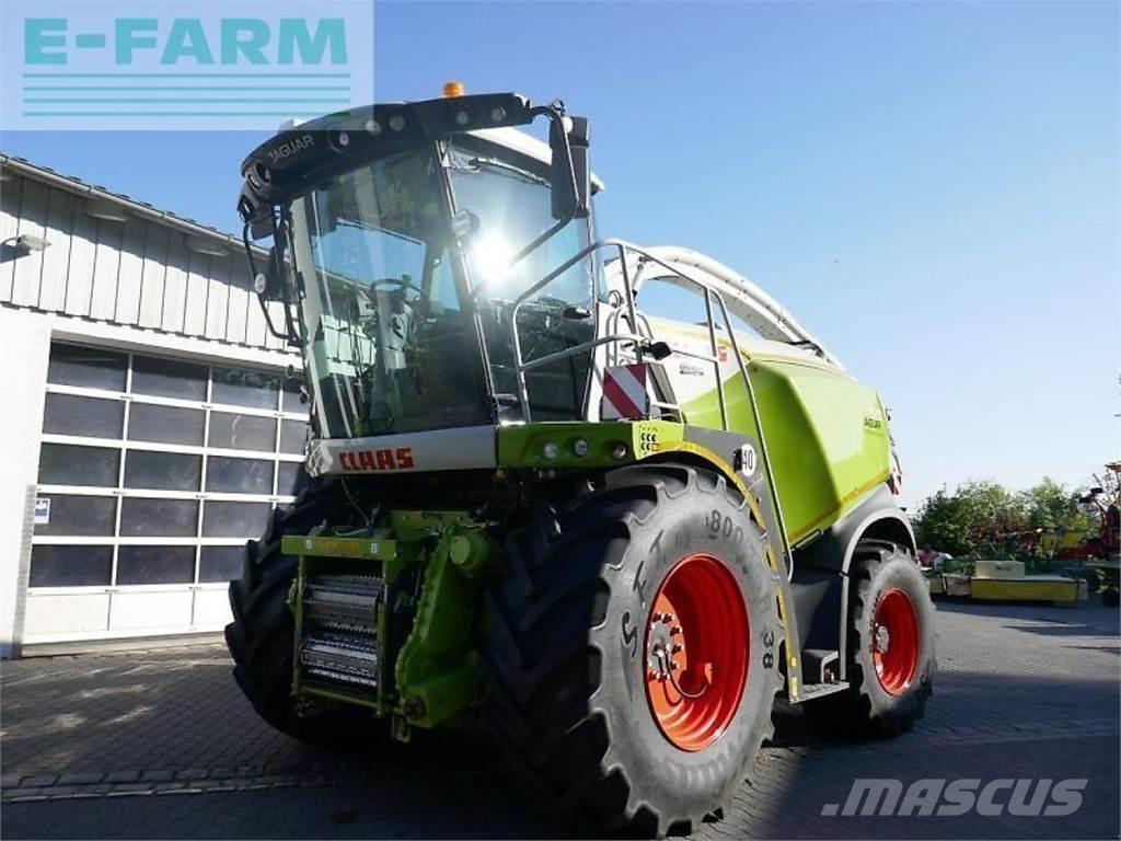 CLAAS jaguar 970 Самоходные кормоуборочные комбайны
