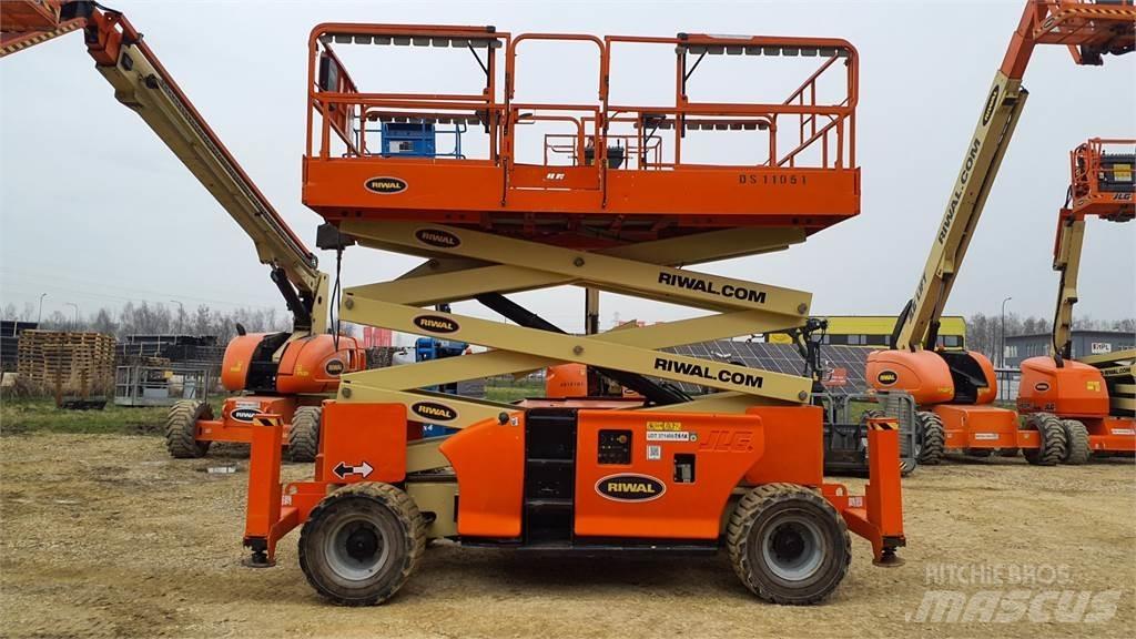 JLG 3394RT Ножничные подъемники