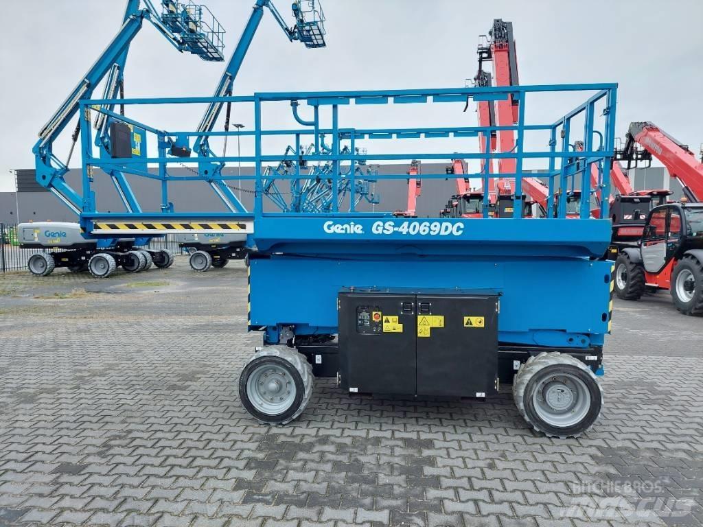 Genie GS 4069 DC Ножничные подъемники