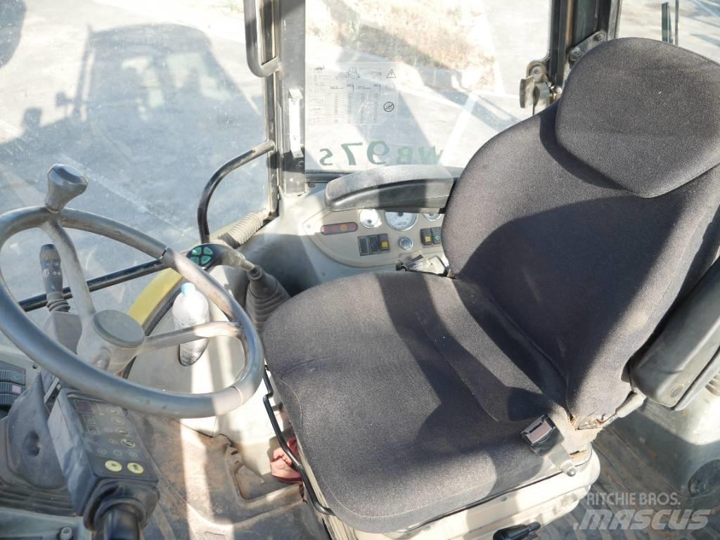 Komatsu WB 97 S-2 Экскаваторы-погрузчики