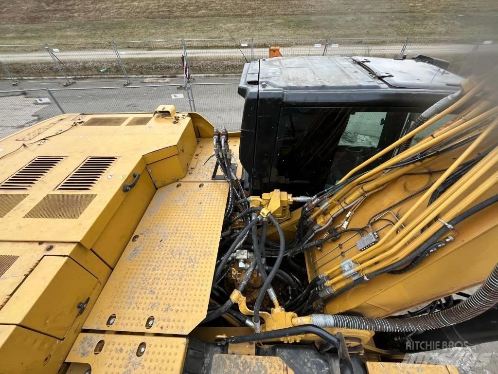 CAT 330 Гусеничные экскаваторы