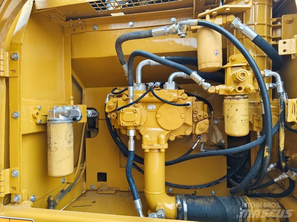 CAT 330 D2L Гусеничные экскаваторы