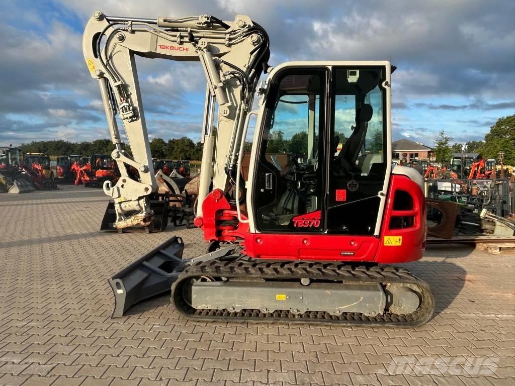 Takeuchi TB 370 V4 Малые экскаваторы 7т-12т