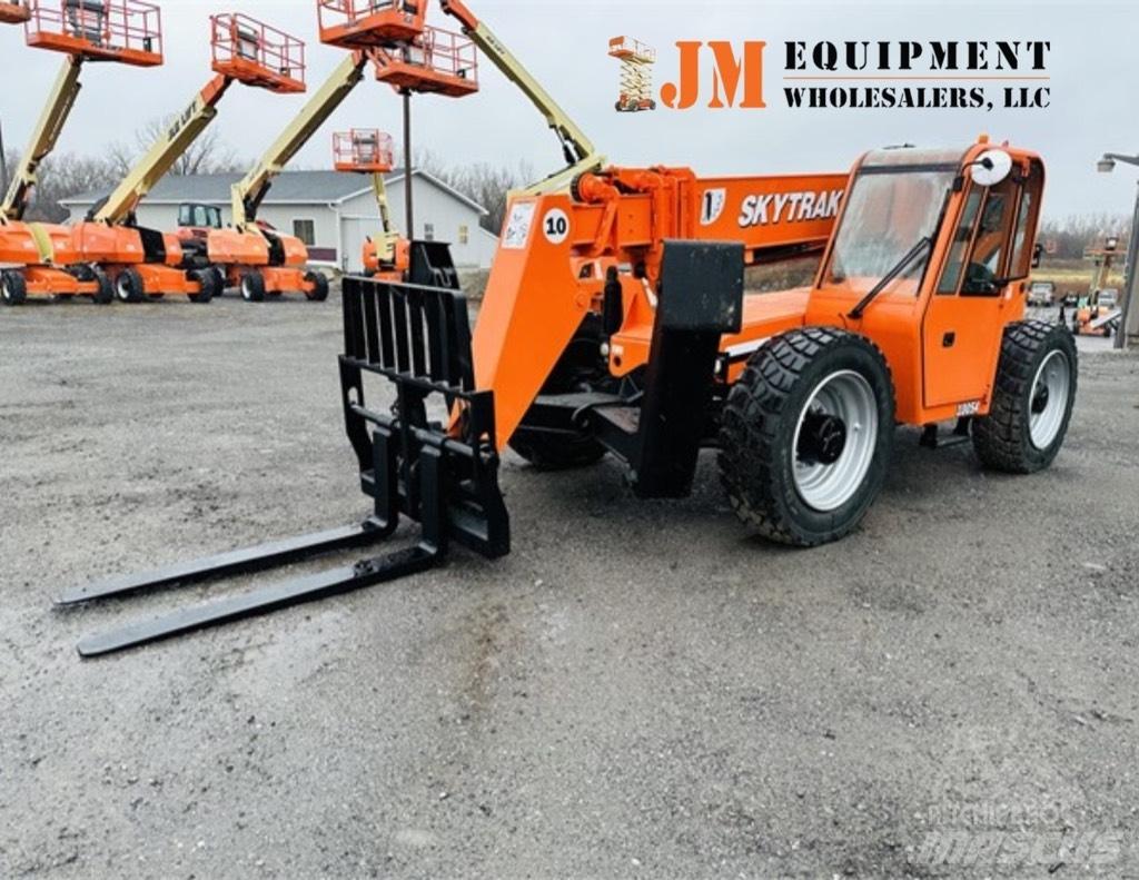 SkyTrak 10054 Телескопические погрузчики