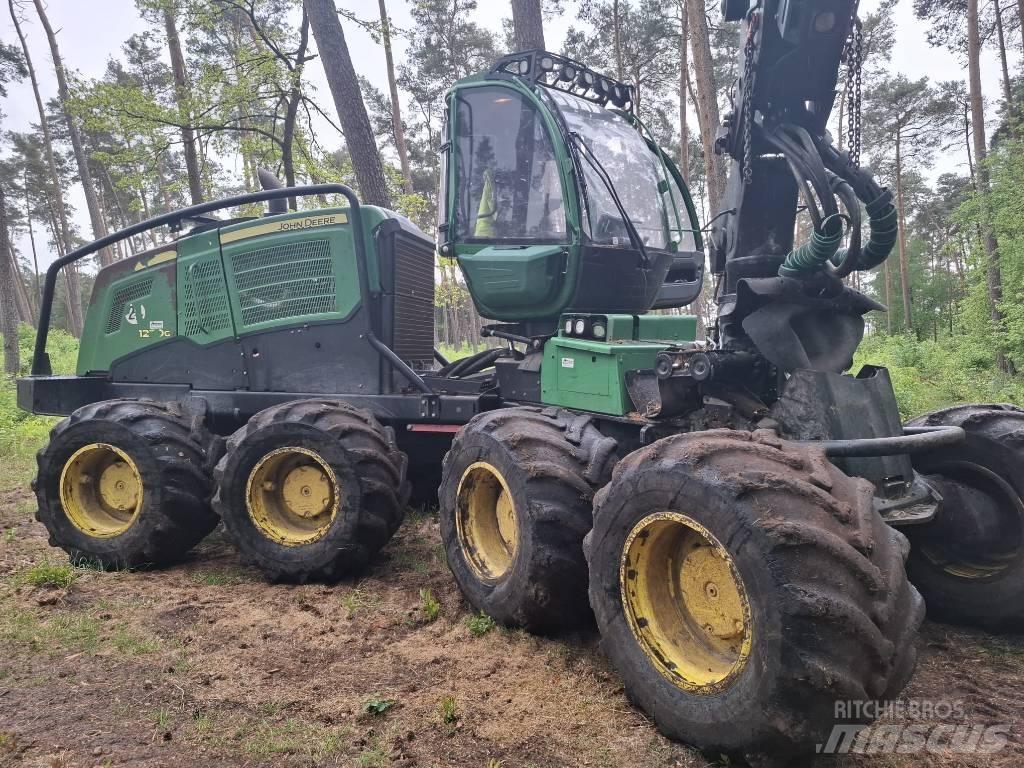 John Deere 1270 G Харвестеры