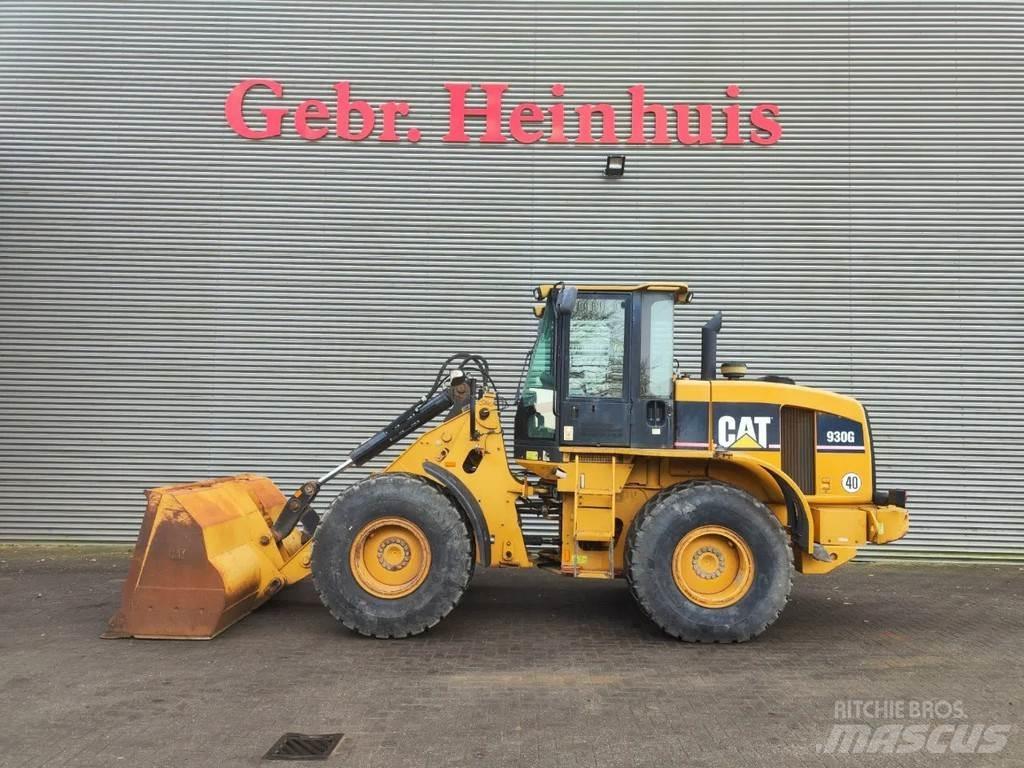CAT 930G Фронтальные погрузчики