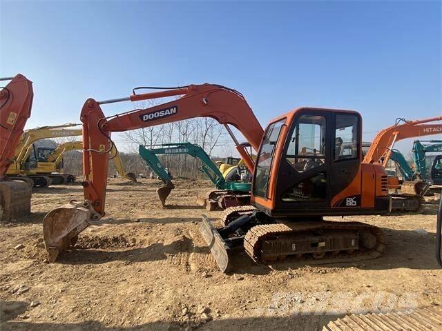 Doosan dx80 Малые экскаваторы 7т-12т