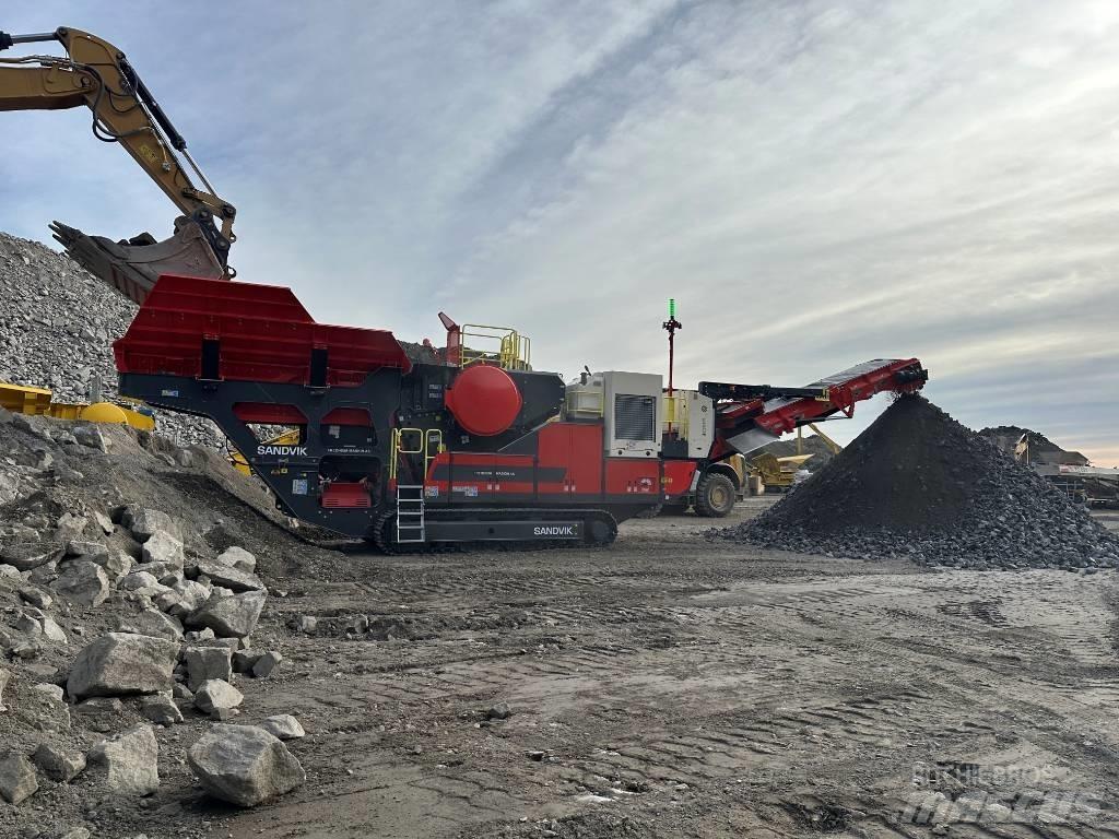 Sandvik UJ443e Мобильные дробилки