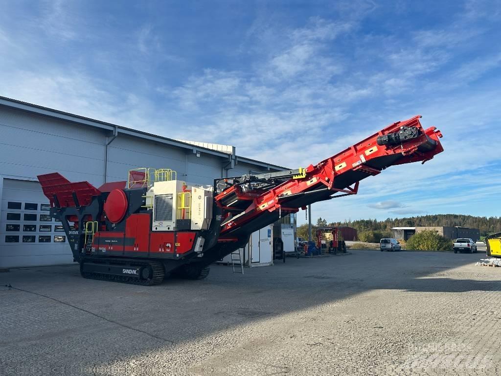 Sandvik UJ443e Мобильные дробилки