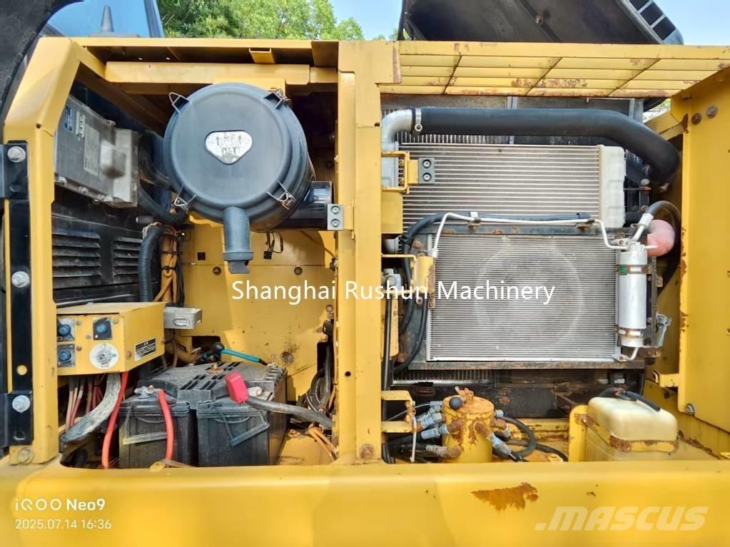 CAT 320 D Гусеничные экскаваторы