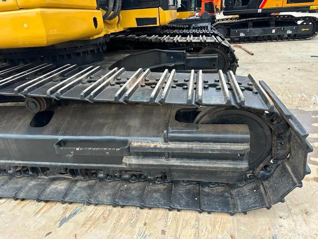 CAT 323GC Гусеничные экскаваторы
