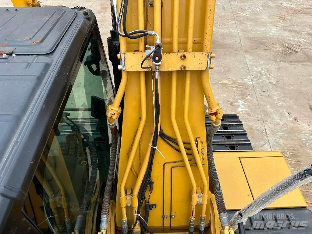 CAT 323GC Гусеничные экскаваторы