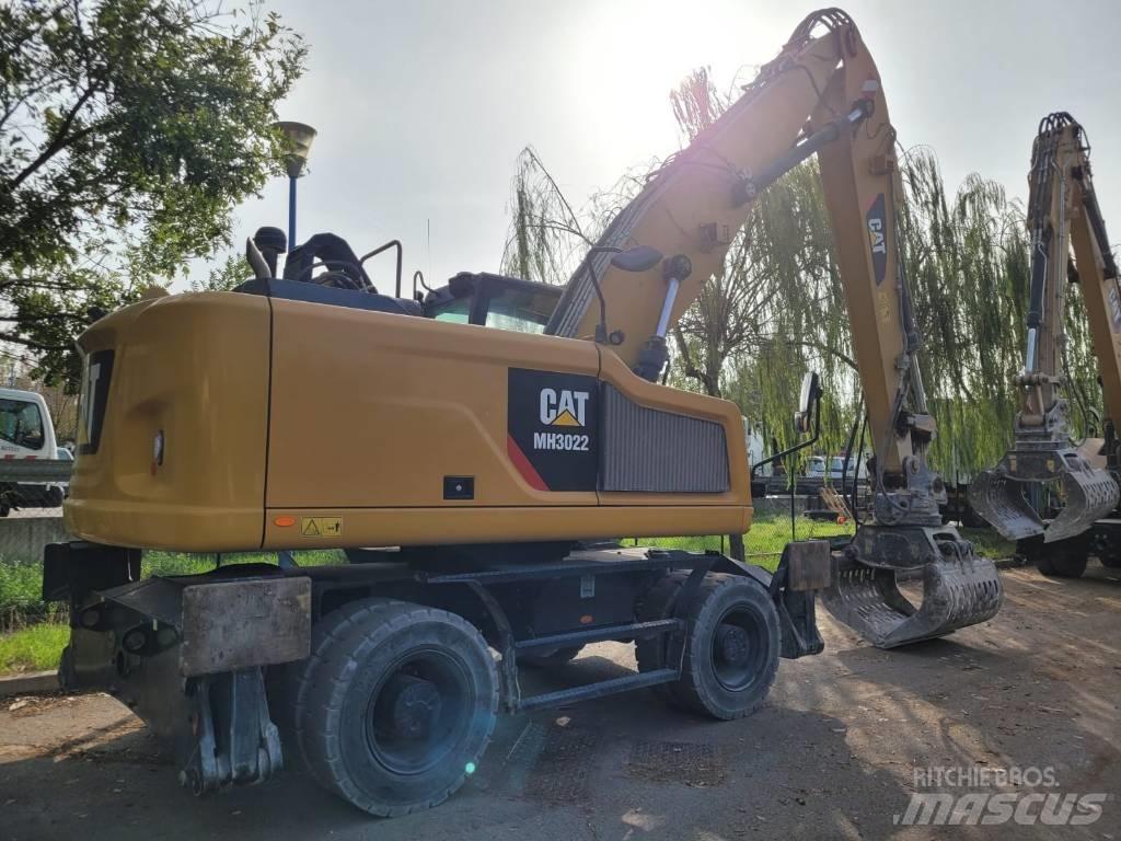 CAT mh3022 Колёсные экскаваторы