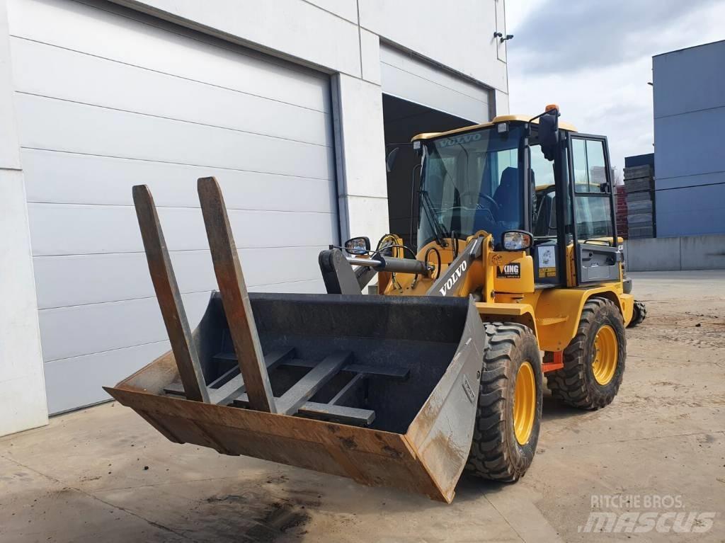 Volvo L 30 G Мобильные дробилки