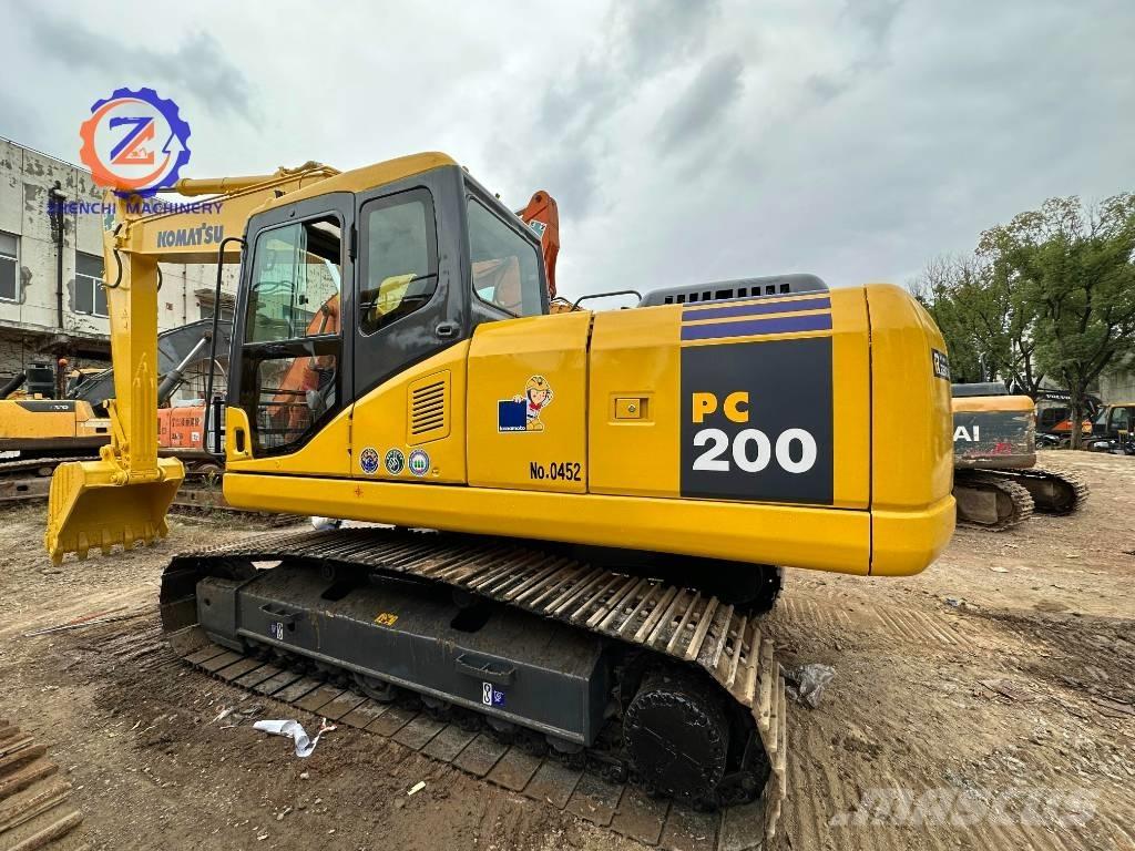 Komatsu PC 200-7 Гусеничные экскаваторы