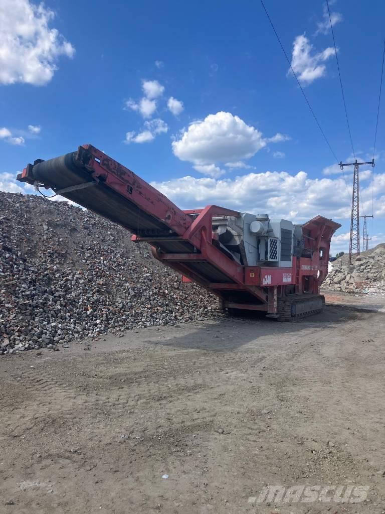 Sandvik QJ 340 Мобильные дробилки