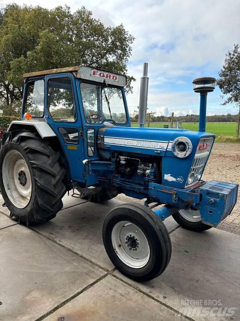 Ford 7000 Трактора