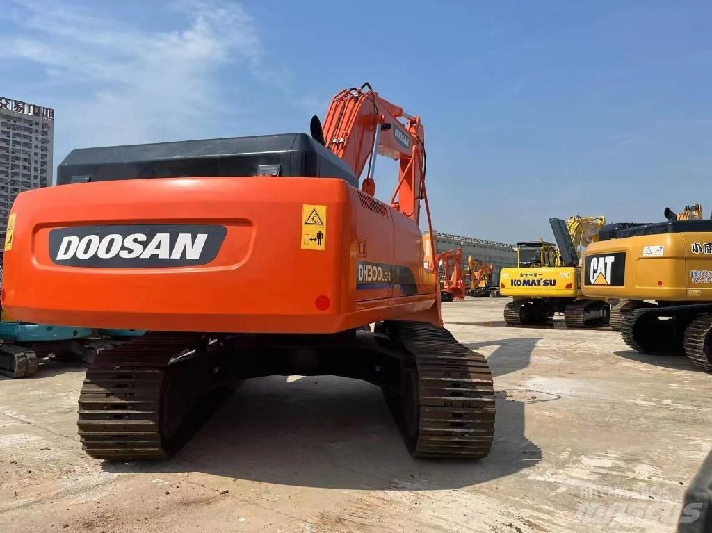 Doosan 300-7 Гусеничные экскаваторы
