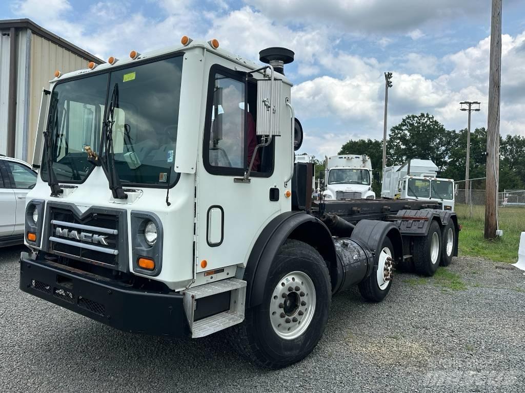 Mack MRU613 Мусоровозы