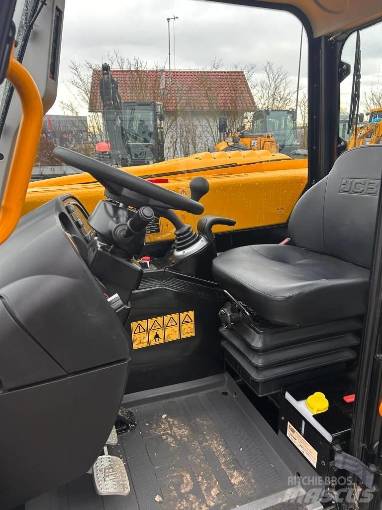 JCB 525-60 Hi-Viz Телескопические погрузчики