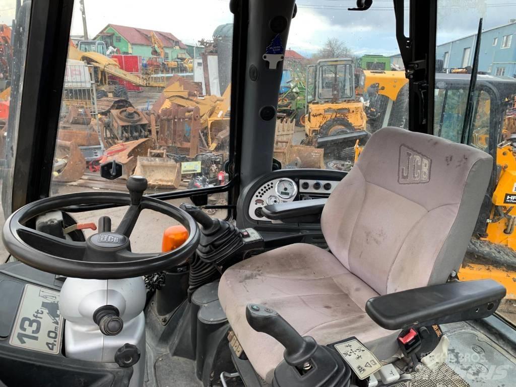 JCB 4 CX Экскаваторы-погрузчики