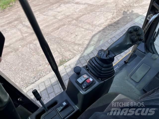 CAT M 315 D Колёсные экскаваторы