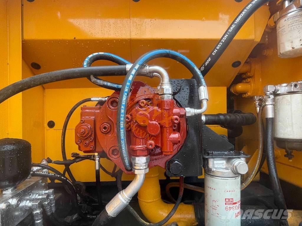 Hyundai R220LC-9 Гусеничные экскаваторы