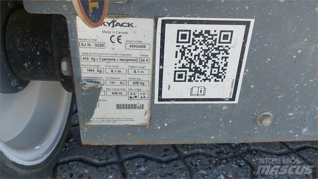 SkyJack SJIII3220 Ножничные подъемники